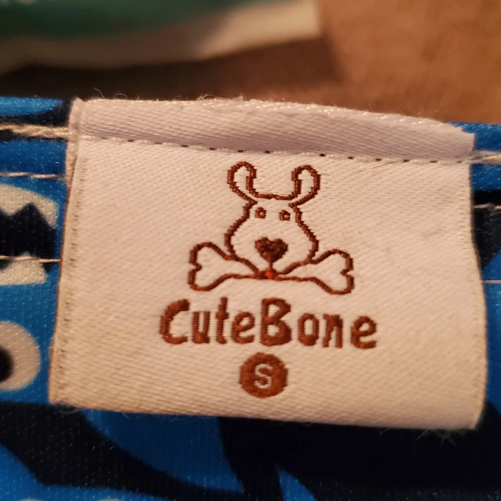 NWOT CuteBone Bellyband Diapers, size small